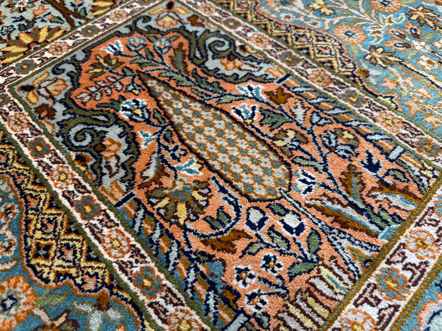 Srinagar silk carpet in 16th century Safavid Garden design 213x155cm | Rug# 31609