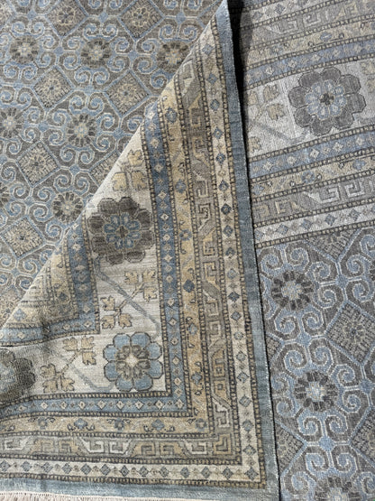 Hand Knotted antique reproduction, 19th century Khotan design  437x360 cm | Rug# 31887