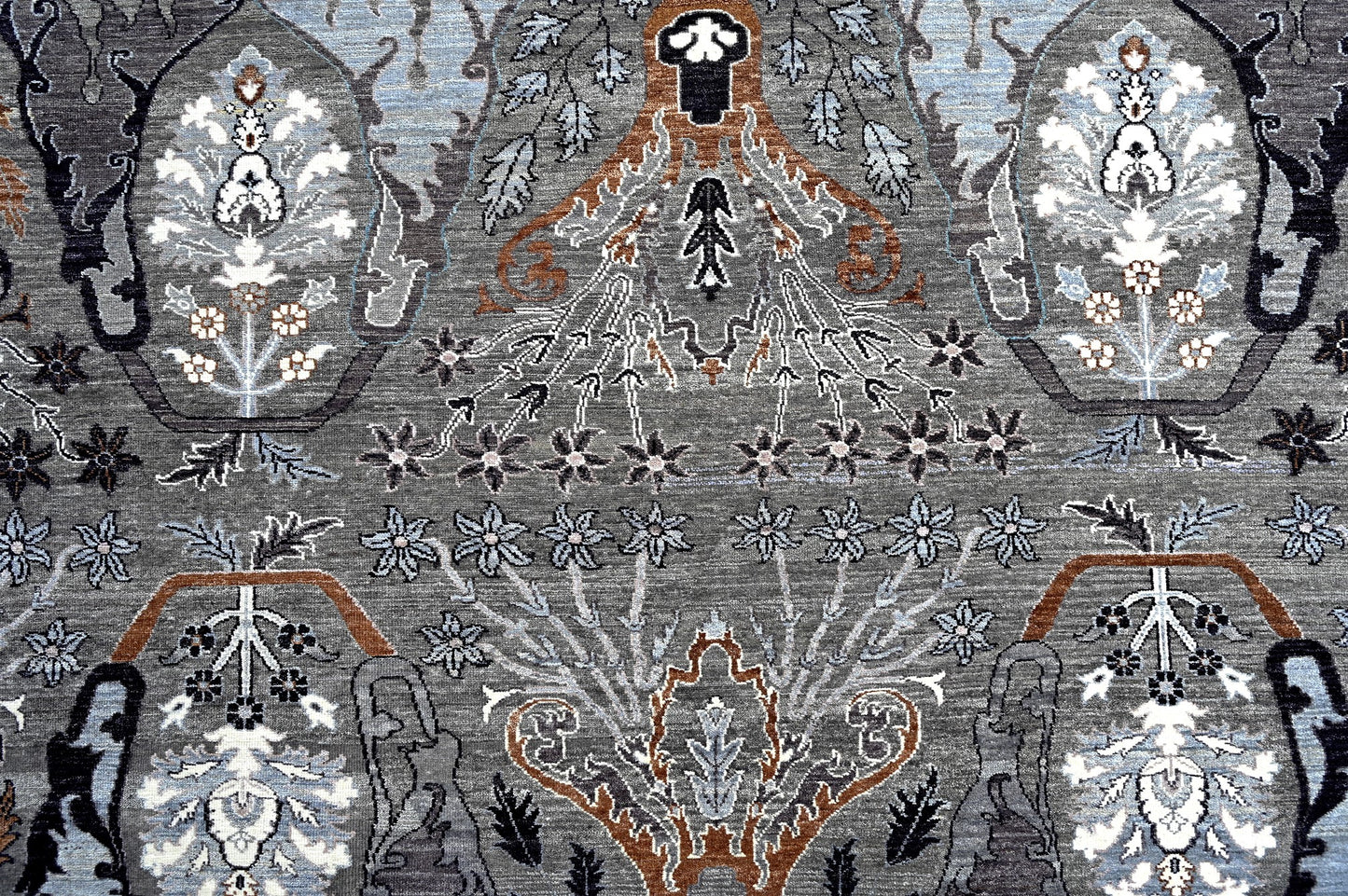 Transitional Garous, 100% handspun Gazi wool pile 202x243cm | Rug# 31998