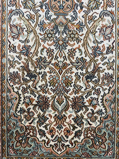 Hand knotted Kashmir pure silk pile, 95x61cm | Rug# 32037