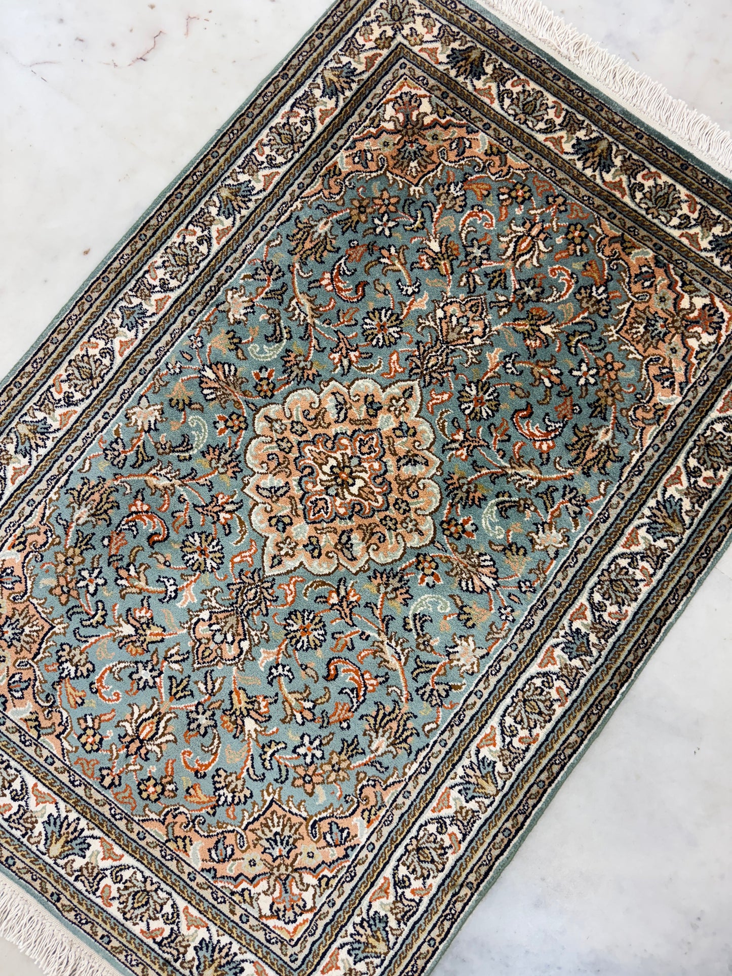 Hand knotted Kashmir pure silk pile rug, 95x65cm | Rug# 32039