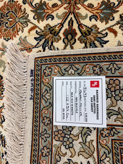 Hand knotted Kashmir pure silk pile rug, 155x94cm | Rug# 32043