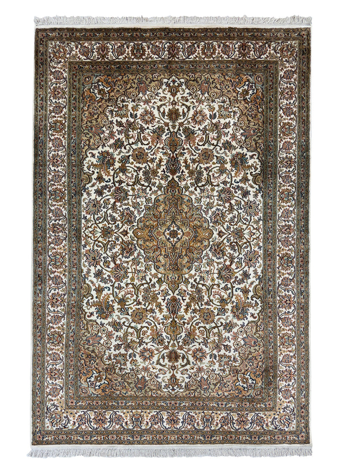 Hand knotted Kashmir pure silk pile rug, 186x123cm | Rug# 32045