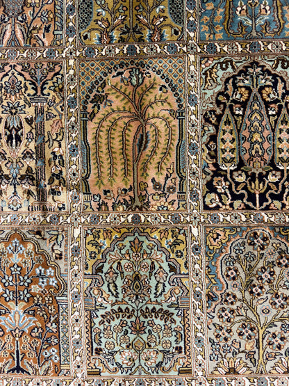 Hand knotted Kashmir pure silk pile, 189x123cm | Rug# 32049