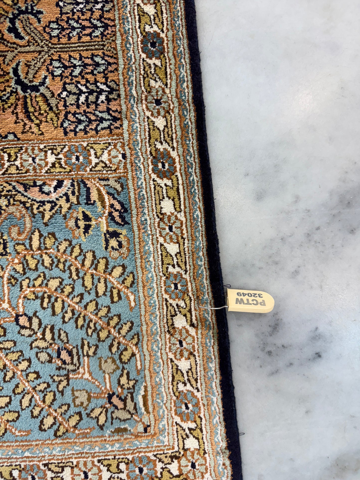 Hand knotted Kashmir pure silk pile, 189x123cm | Rug# 32049