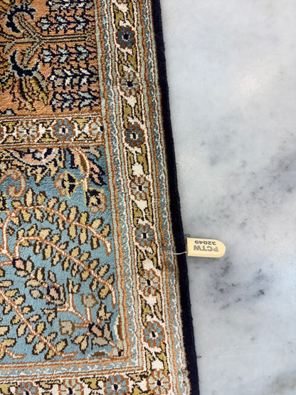 Hand knotted Kashmir pure silk pile, 189x123cm | Rug# 32049