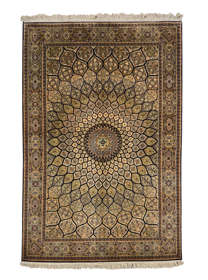 Hand knotted Kashmir pure silk rug in Dome design, 182x123cm | Rug# 32063