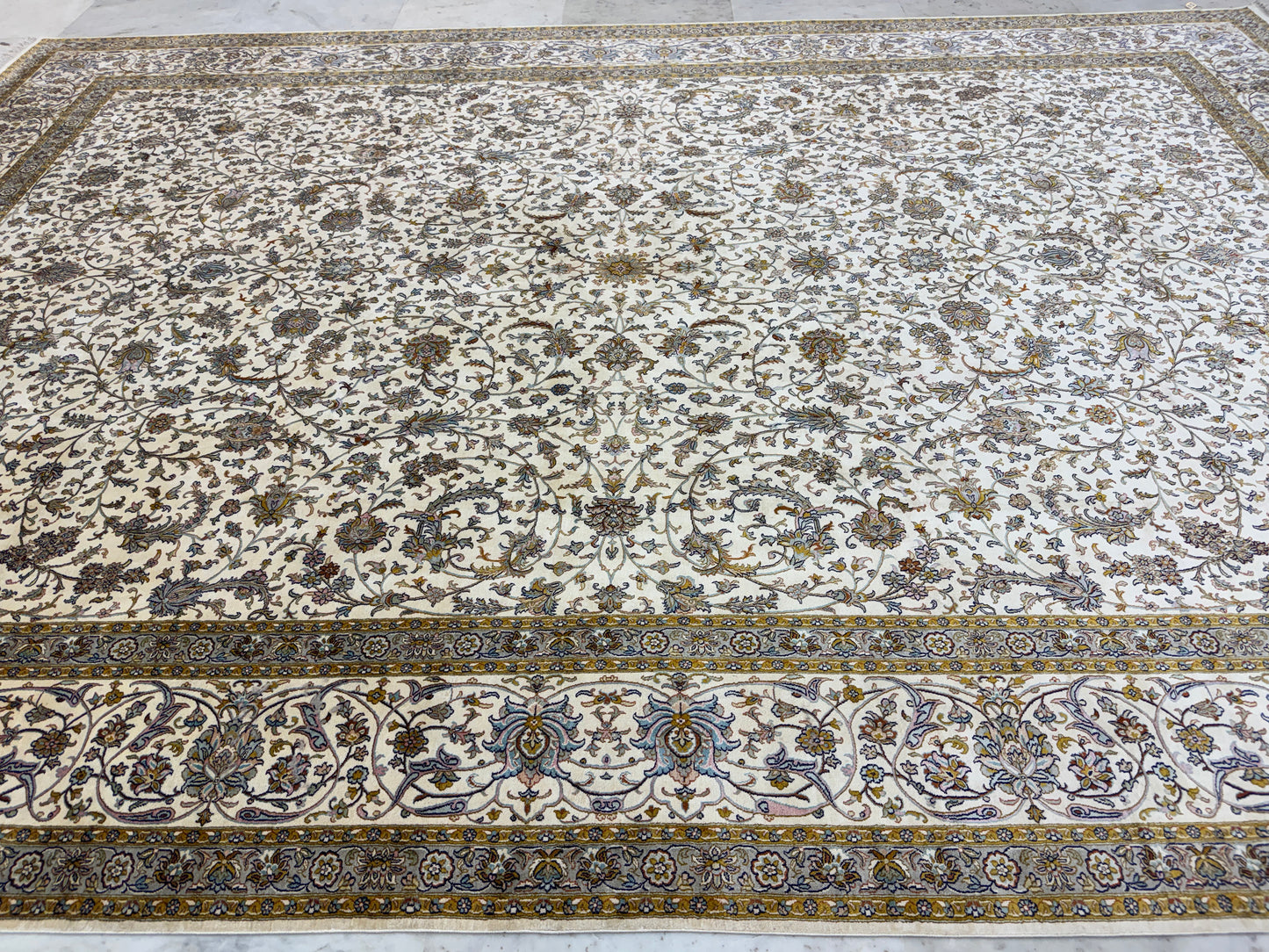 Oversize Superfine 24/24 pure silk Kashmir carpet 429x300cm | Rug# 32064