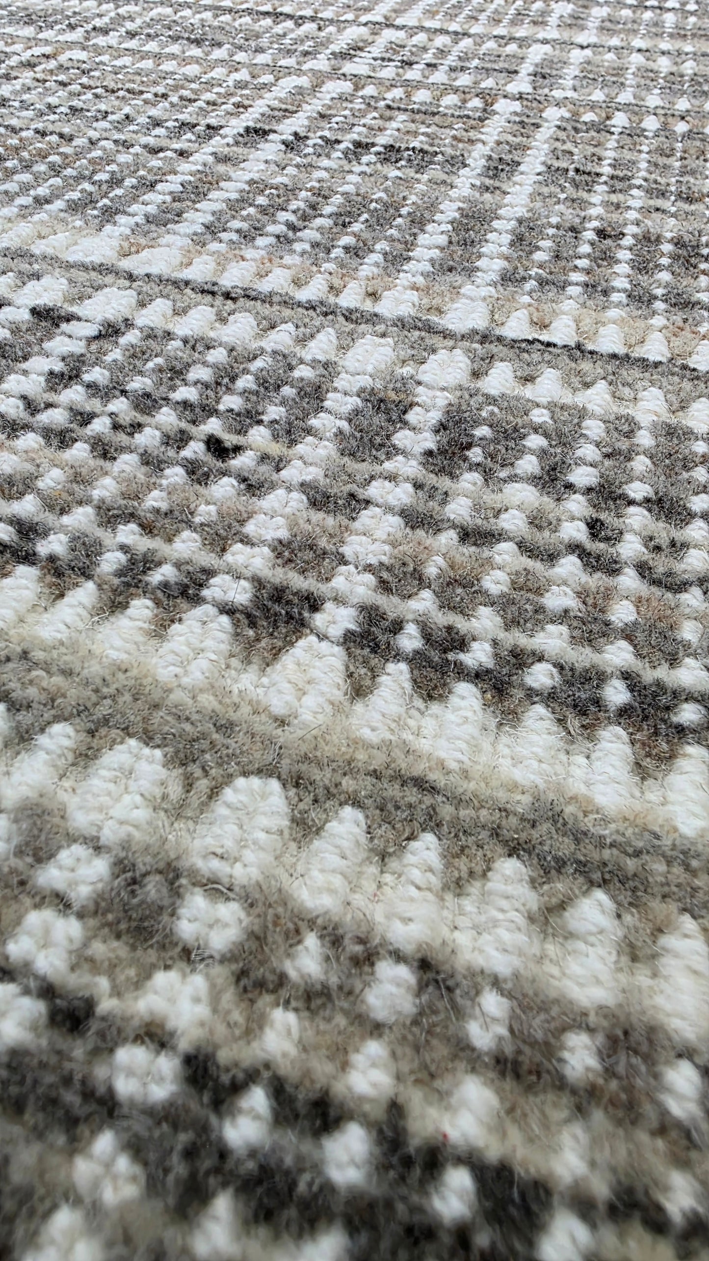 Contemporary Designer Rug 305x247cm | Rug# 32112