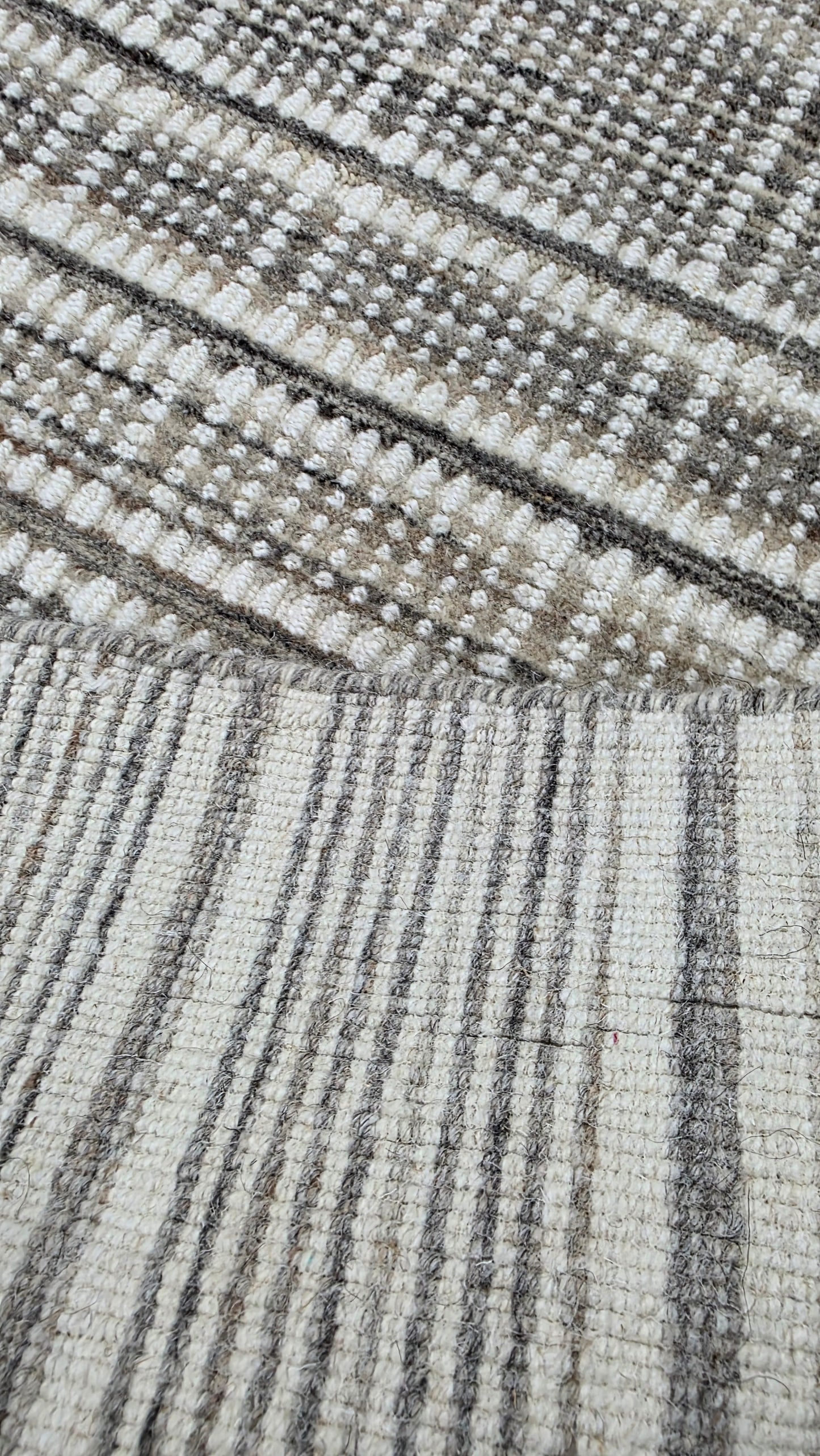 Contemporary Designer Rug 305x247cm | Rug# 32112