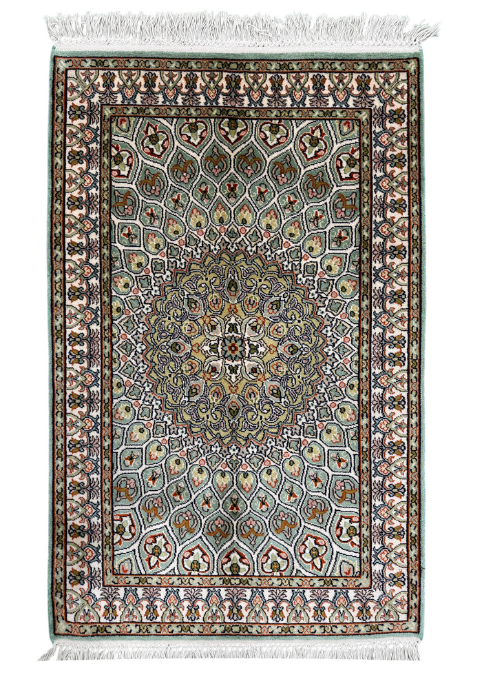 Kashmir Silk Floral Medallion Rug 92x60 cm | Rug# 32147