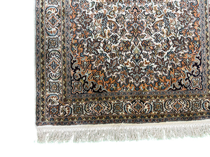 Kashmir Silk Floral Medallion Rug 130x78 cm | Rug# 32155