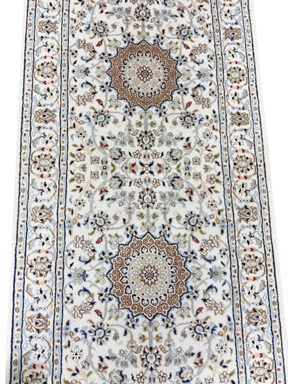 Hand-Knotted Nain Design Hall Runner 617x67 cm | Rug#32201