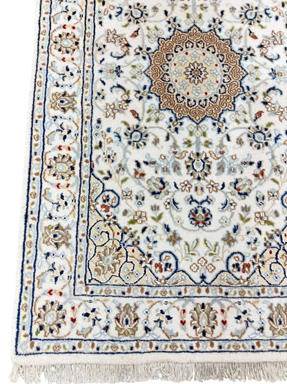 Hand-Knotted Nain Design Hall Runner 617x67 cm | Rug#32201