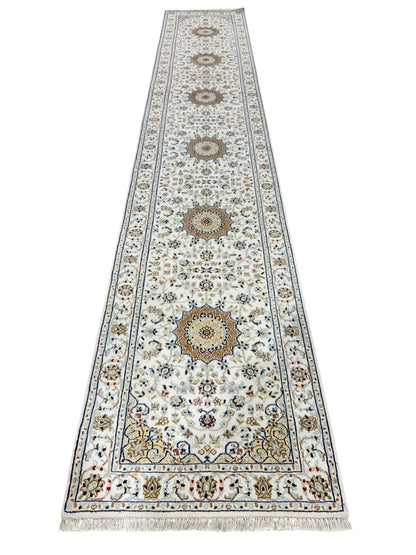 Hand-Knotted Indo-Nain Hall Runner 428x79 cm | Rug# 32204
