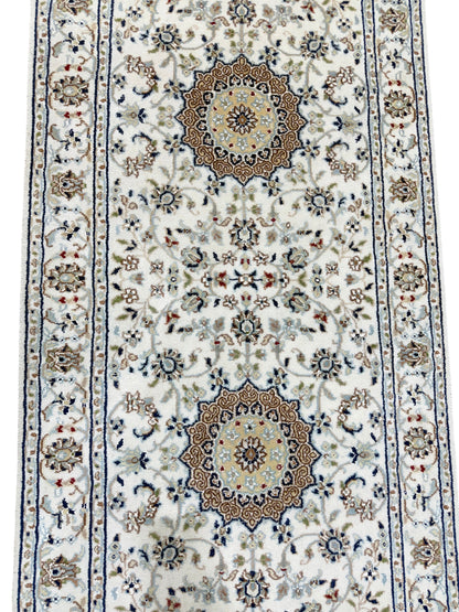Hand-Knotted Indo-Nain Hall Runner 428x79 cm | Rug# 32204