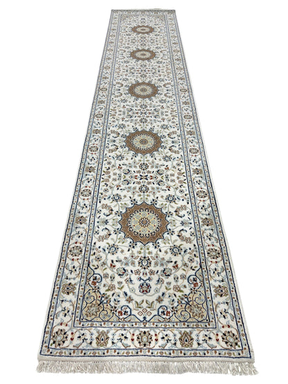 Hand-Knotted Nain Design Hall Runner 379x81 cm | Rug#32207