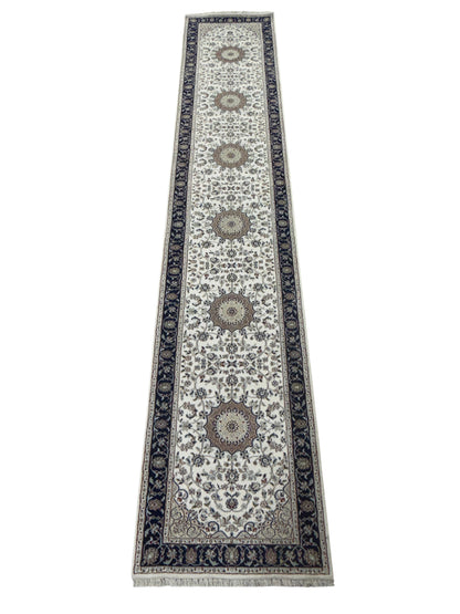 Hand-Knotted Nain Design Hall Runner 436x83 cm | Rug#32208
