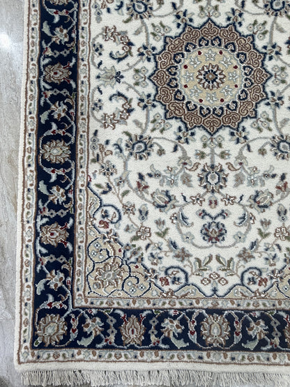 Hand-Knotted Nain Design Hall Runner 436x83 cm | Rug#32208