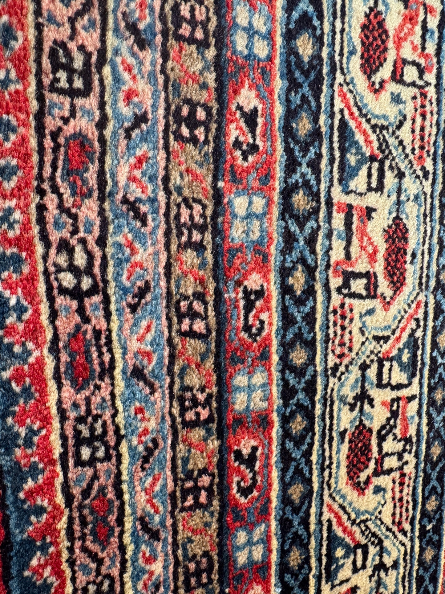 Sarouk Mir, circa 1970  375x285 cm | Rug# 4055