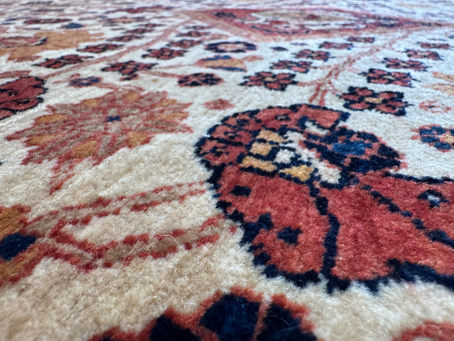 Gardooneh-Mehr Bijar  circa 2000, 204x156 cm | Rug# 422