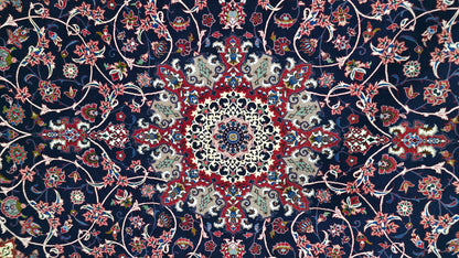 Extremely fine  unique Isfehan, Valizadeh signature  240x151 cm | Rug# 4430
