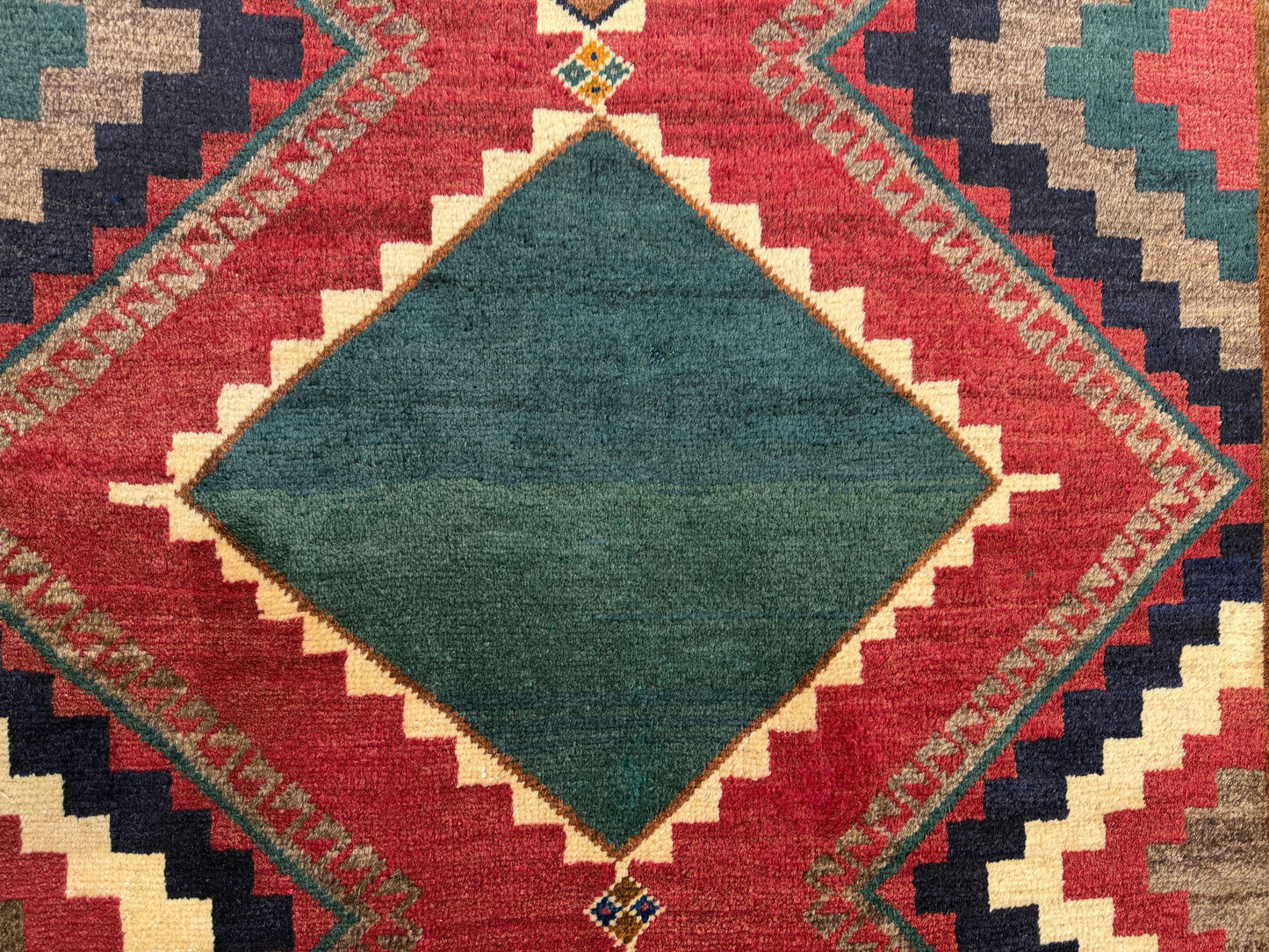 Vintage Qashqai Gabbeh, Persia, 250x100cm | Rug# 6131