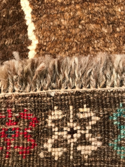 Nomadic Vintage Gabbeh by Qashqai tribe, 135x110cm, | Rug# 6310