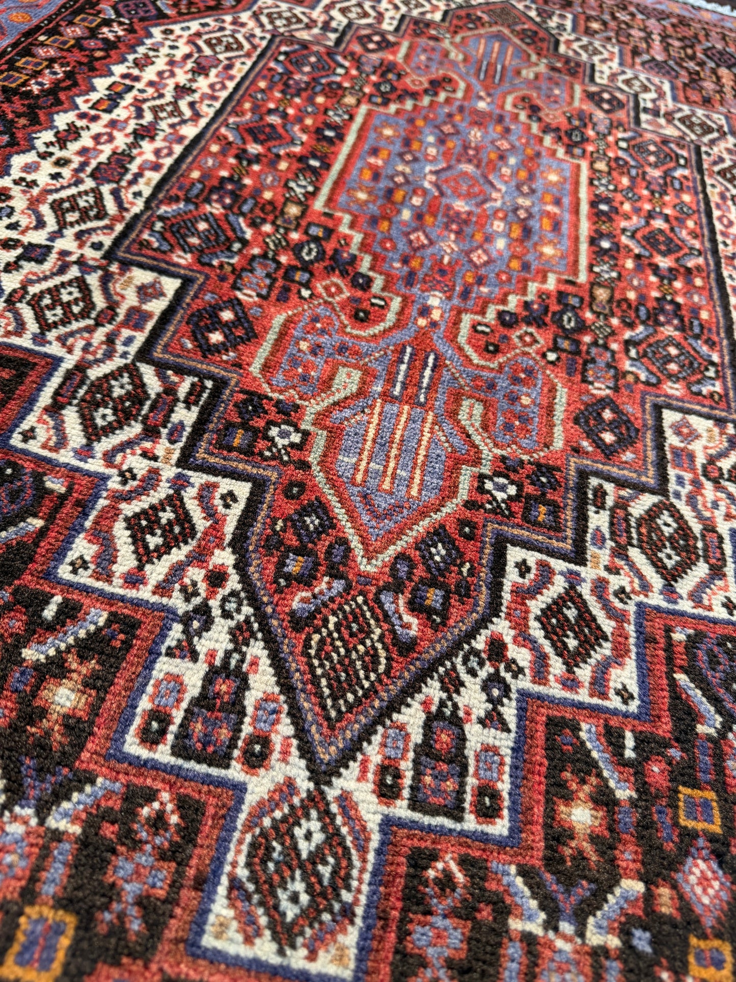 Persian Senneh Poshtie rug, woven in Sunanda 103x74cm | Rug# 6774
