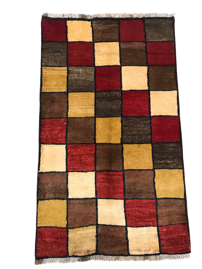 Vintage Gabbeh, nomadic Qashqai tribe, circa 1950  136x81 cm | Rug# 6916