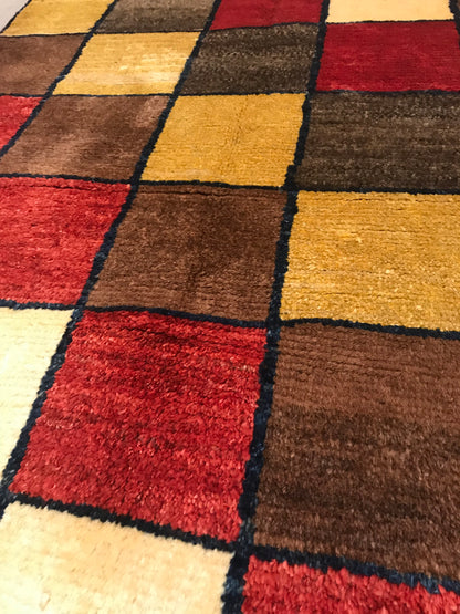 Vintage Gabbeh, nomadic Qashqai tribe, circa 1950  136x81 cm | Rug# 6916