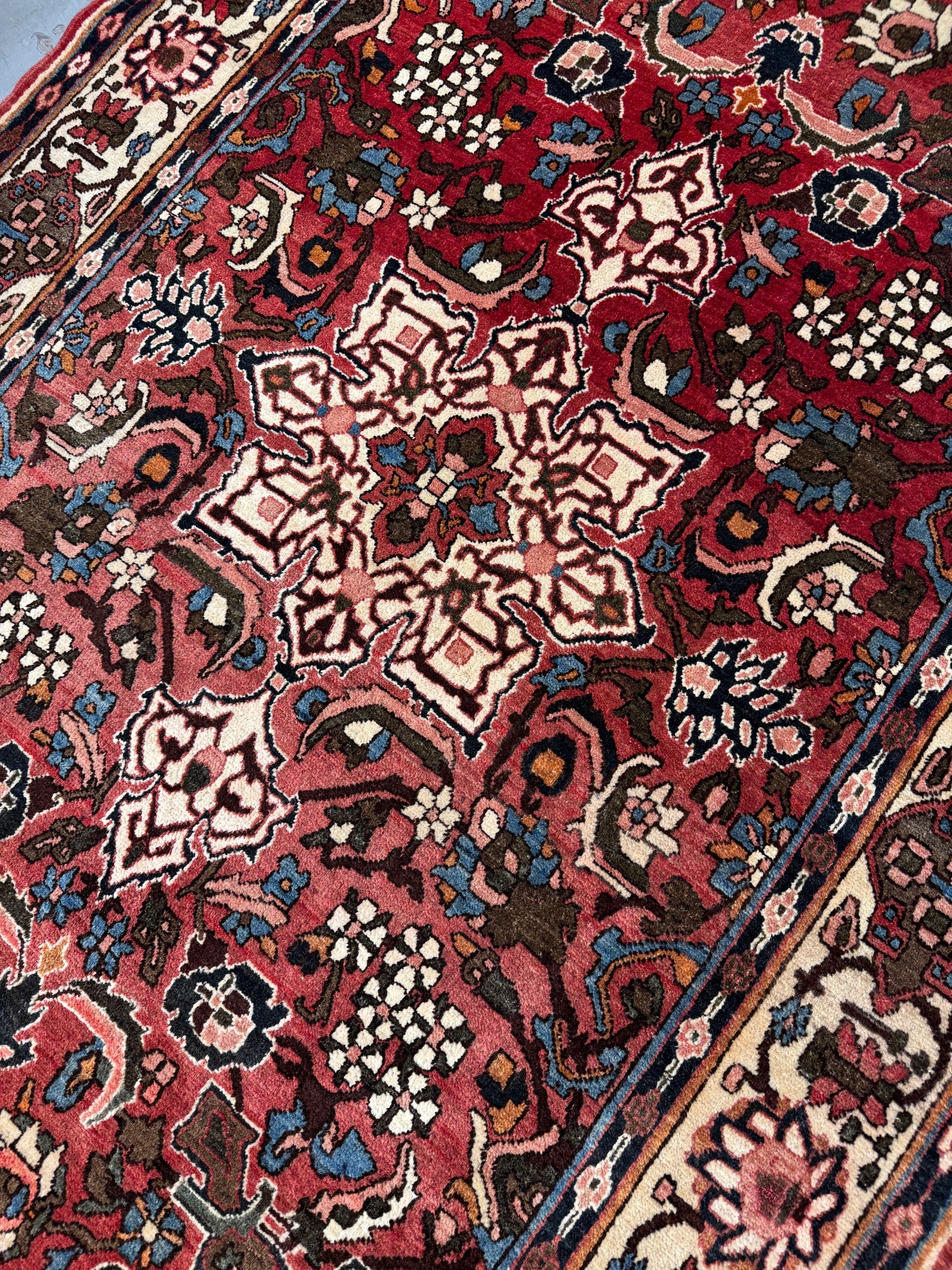 Antique Mobarakeh Isfahan 196x143cm | Rug# 7222A