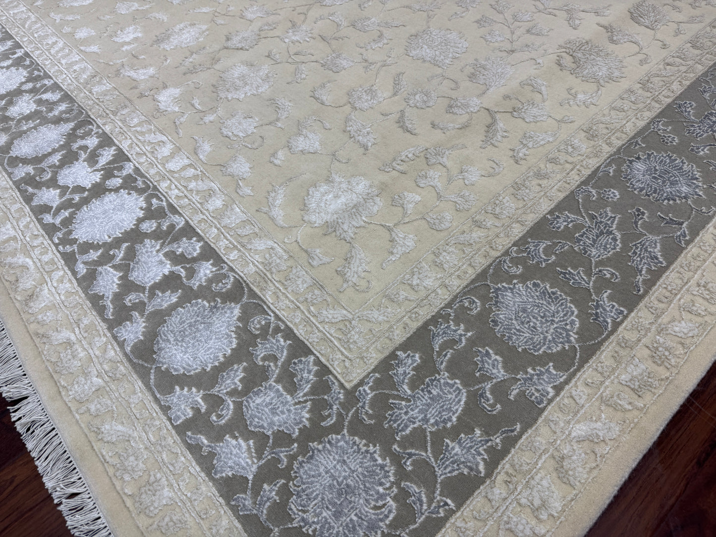 Superfine Amritsar in Transitional Isfahan design  352x250cm | Rug# 9481A
