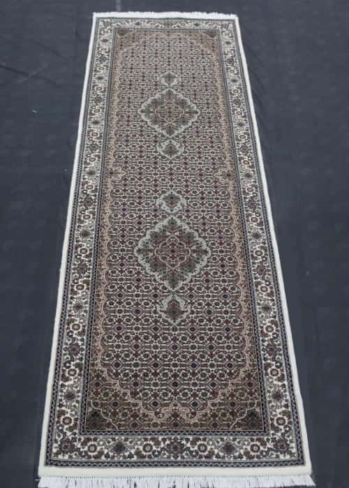Rug# 31052, Superfine Amritsar in Tabriz mahi dsn, NZ wool pile, silk inly, India,size 246x82 cm