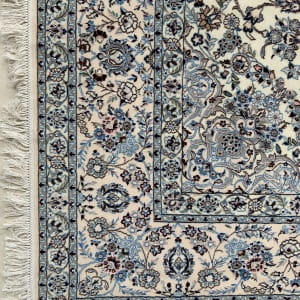 Lot# 11, 6LA Nain , c.1980, Shahabbassi Medallion design, wool & silk pile, 900k KPSQM, immaculate, Persia, size 340x222 cm (3)