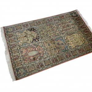 Rug# 31199, Fine Srinagar, 100% silk pile on a cotton warp and weft, Garden design, Kashmir , India, Size 122x79 cm (3)