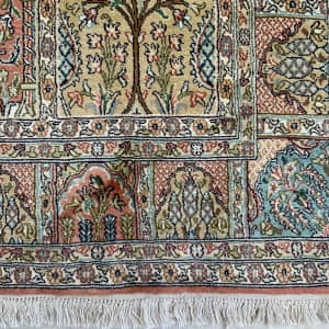 Rug# 31204, Fine Srinagar, 100% silk pile on a cotton warp and weft, Garden design, Kashmir , India, Size 160x92 cm (6)