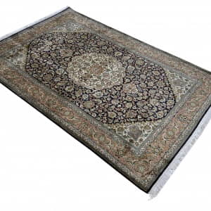 Rug# 31215, Fine Srinagar, 100% silk pile on a cotton warp and weft, Classic Corner and Medallion , Kashmir , India, Size 186x127 cm (2)