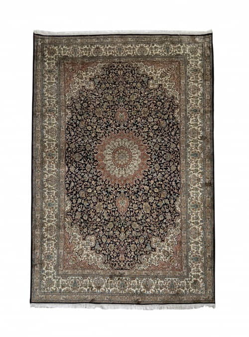 Rug# 31224, Fine Srinagar, 100% silk pile on a cotton warp and weft, Classic Safavid floral, , Kashmir , India, Size 280x186 cm (2)