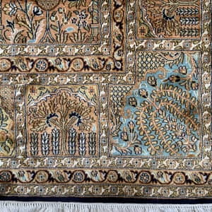 Rug# 31228, Fine Srinagar, 100% silk pile on a cotton warp and weft, Garden design, Kashmir , India, Size 316x219 cm (4)