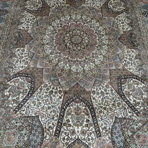 Rug# 31235, Fine Srinagar, 100% silk pile on a cotton warp and weft, Classic Corner and Medallion design , Kashmir , India, Size 366x243 cm (4)