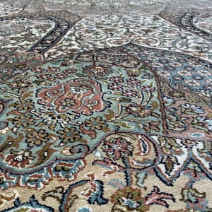Rug# 31235, Fine Srinagar, 100% silk pile on a cotton warp and weft, Classic Corner and Medallion design , Kashmir , India, Size 366x243 cm (5)
