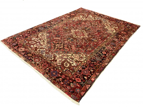 Persian Heriz Carpet 291x206cm