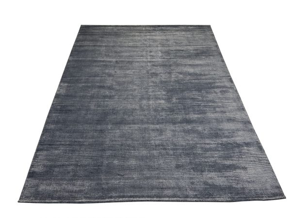 Modern design rug 360x270cm