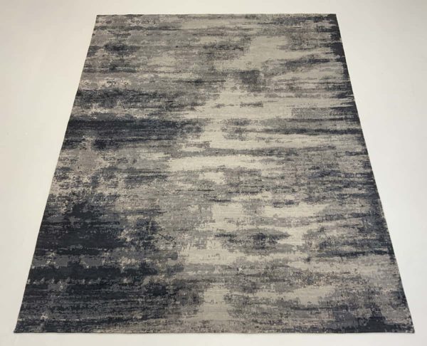 Modern designer rug 360x277cm